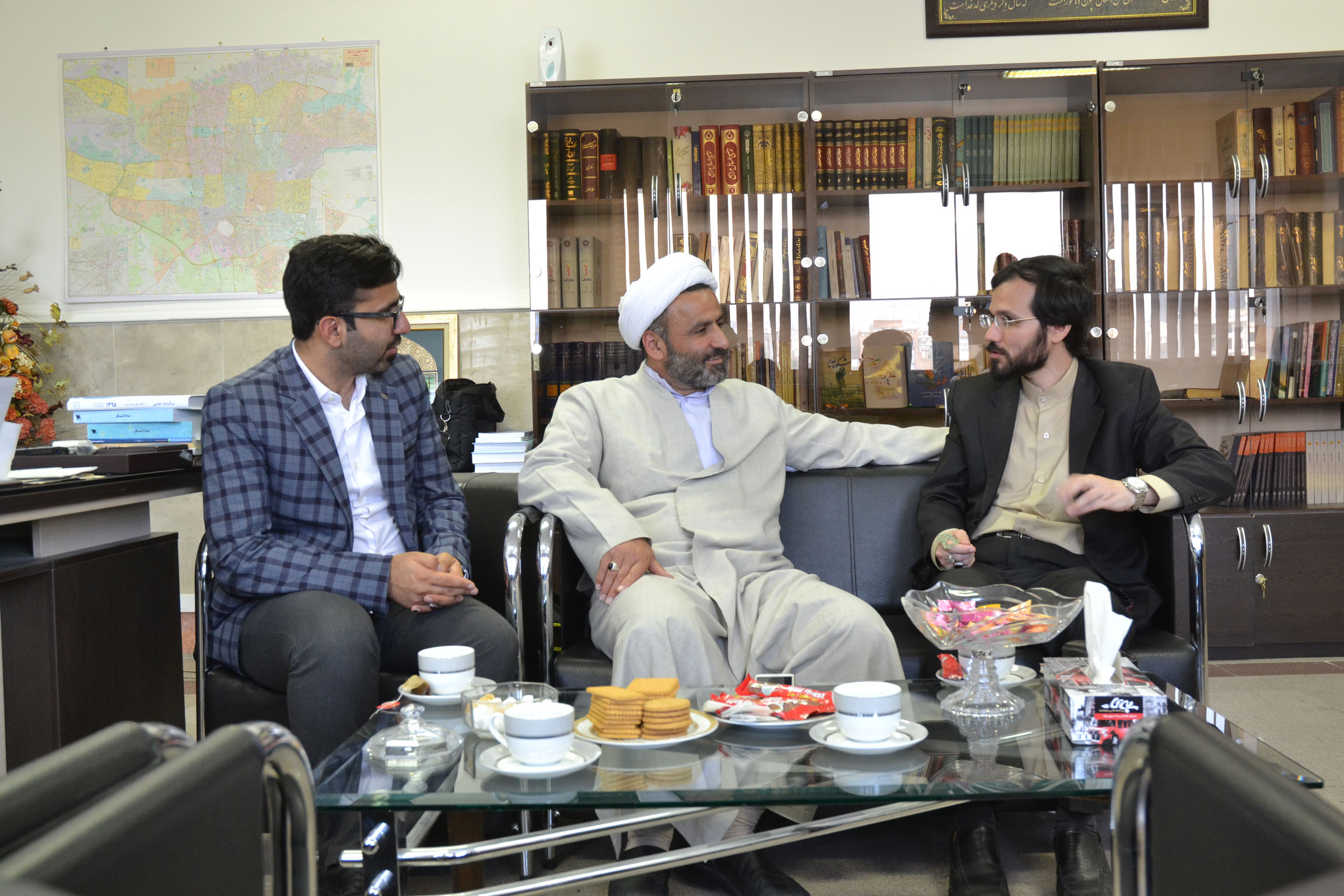 دیدار دوستانه با حاج آقای شمشاد