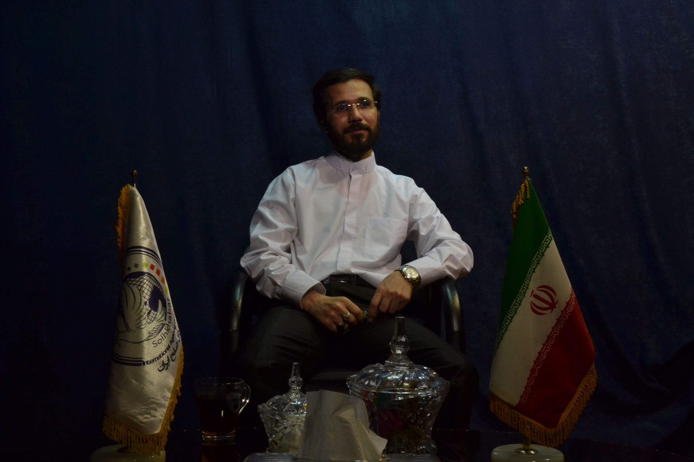 گفتگو خبرگزاری صلح ایران با مهندس حسینی