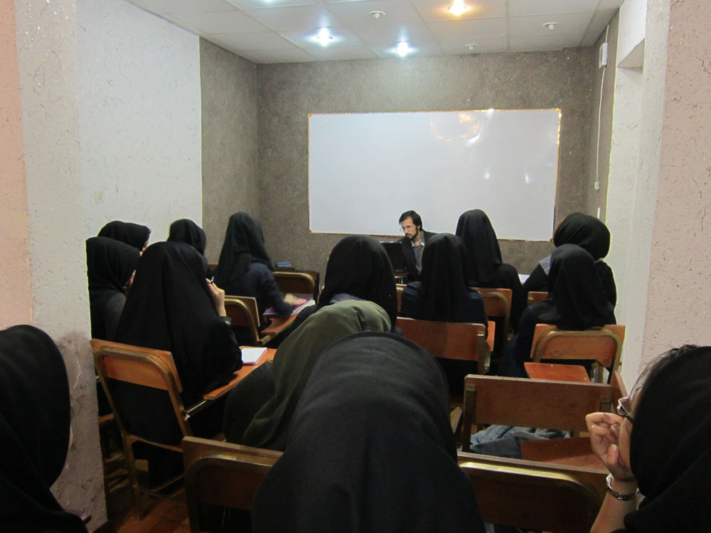 جلسه با دانش آموزان سال 1390 مهندس حسینی