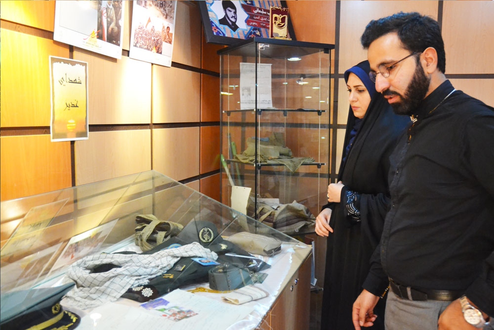 گزارش تصویری بازدید موسسه بین المللی صلح از موزه شهدا