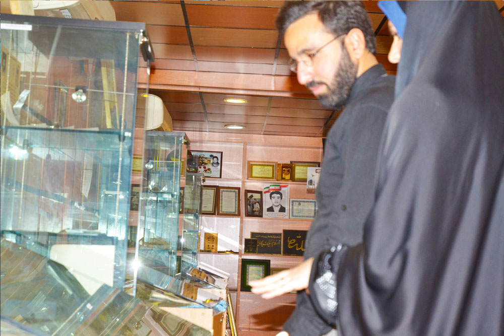 گزارش تصویری بازدید موسسه بین المللی صلح از موزه شهدا