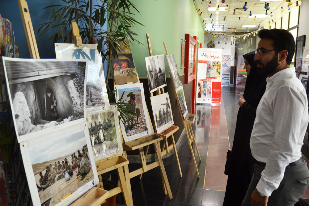 گزارش تصویری بازدید از نمایشگاه دفاع مقدس