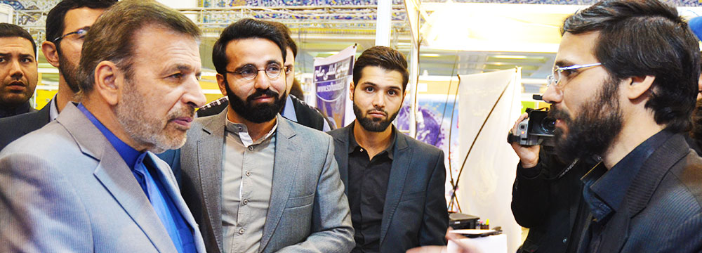 دکتر واعظی از موسسه بین المللی صلح حمایت می کنیم / قول وزیر ارتباطات به حامیان صلح در دهمین نماییشگاه رسانه های دیجیتال